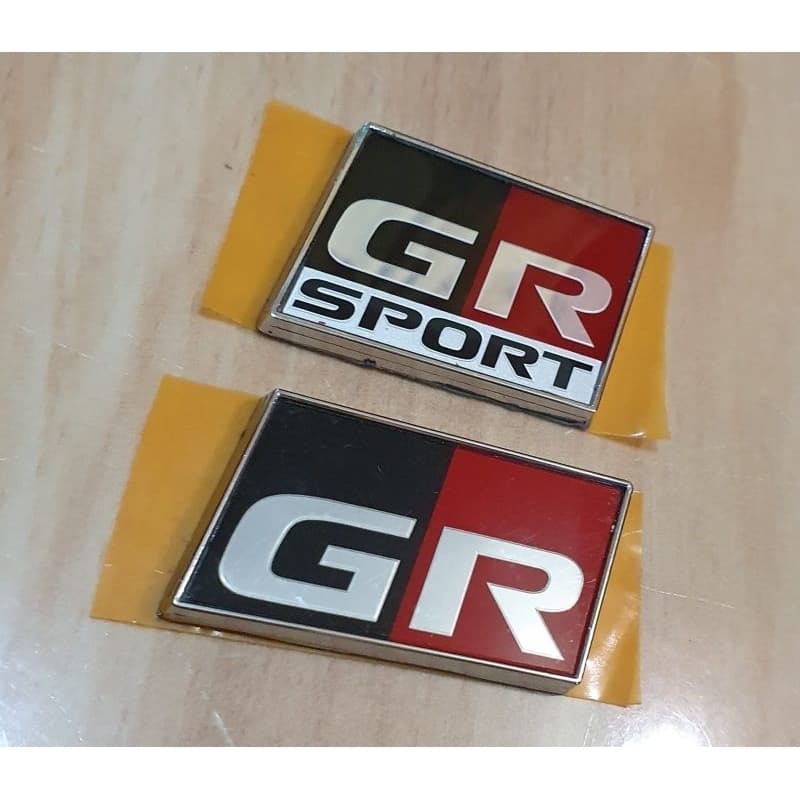 EMBLEM GR GR SPORT TOTOTA AGYA CALYA AVANZA RUSH VIOS YARIS FORTUNER ORIGINAL - รูปที่ 1