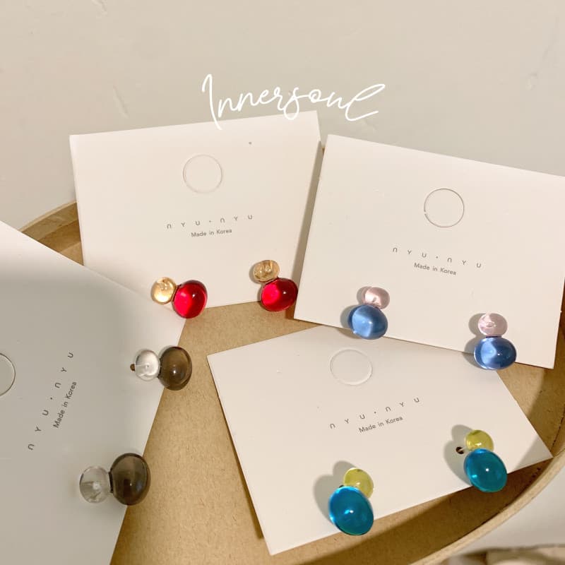 Innersoul * ต่างหูเครื่องประดับเกาหลีฤดูใบไม้ผลิสไตล์ใหม่เลียนแบบลูกปัดแก้วสีตัดกันบอลต่างหูต่างหูใหม่หญิง - รูปที่ 1