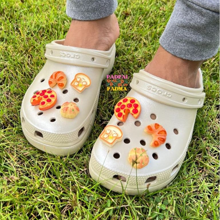 Jibbitz ตัวติดรองเท้าลายเบเกอรี่ ? ???? (พร้อมส่ง) - รูปที่ 1
