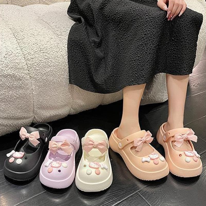 Kicks  NEW รองเท้าหัวโตแฟชั่นทรงน่ารักเข้าใหม่  ที่มาพร้อมกับตัวติด พื้นนิ่มสวมใส่สบายมีสายรัดส้นพร้อมกันลื่น - รูปที่ 1