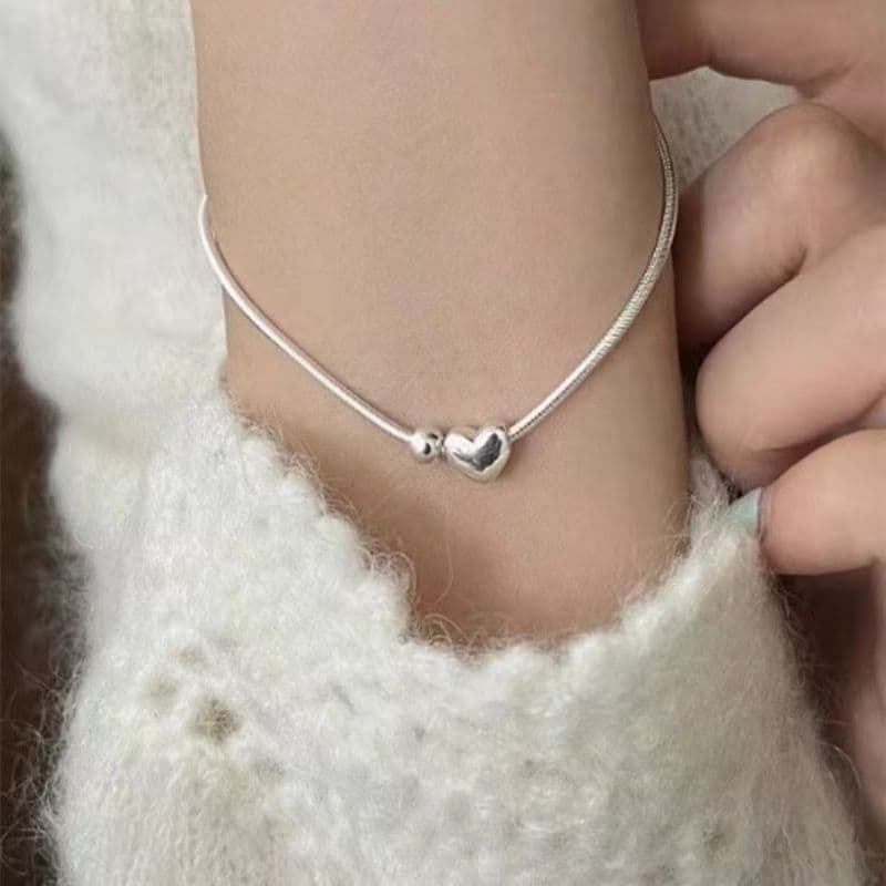 สร้อยข้อมือหัวใจ •  Silver Heart Bracelet - รูปที่ 1